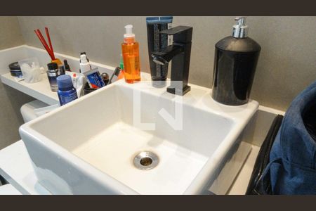 Apartamento à venda com 49m², 2 quartos e 1 vaga Apartamento à venda com 49m², 2 quartos e 1 vagaBanheiro