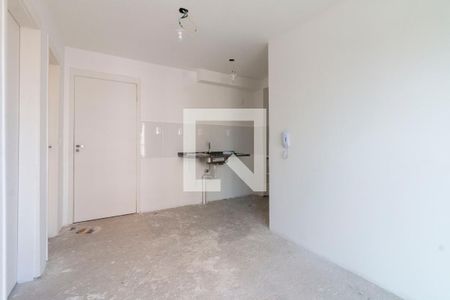 Sala de apartamento para alugar com 2 quartos, 38m² em Vila Carmosina, São Paulo