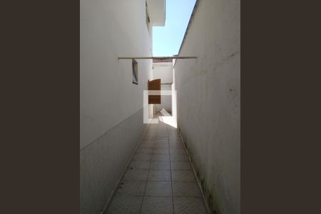 Casa à venda com 125m², 3 quartos e 2 vagasLateral