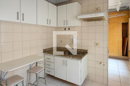 Apartamento à venda com 64m², 2 quartos e 1 vagaCozinha