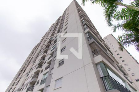 Apartamento à venda com 45m², 2 quartos e 1 vaga Apartamento à venda com 45m², 2 quartos e 1 vagaFachada