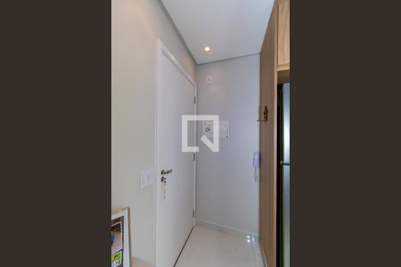 Hall de entrada de apartamento à venda com 2 quartos, 45m² em Vila Invernada, São Paulo