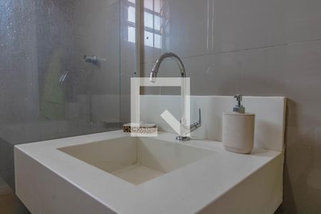 Casa à venda com 262m², 3 quartos e 2 vagas Casa à venda com 262m², 3 quartos e 2 vagasBanheiro