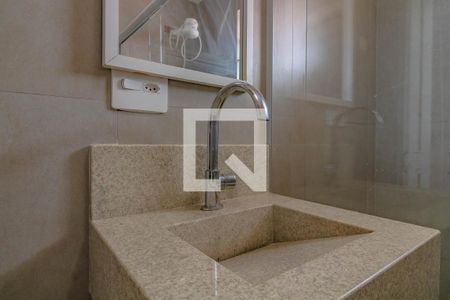 Casa à venda com 262m², 3 quartos e 2 vagas Casa à venda com 262m², 3 quartos e 2 vagasBanheiro