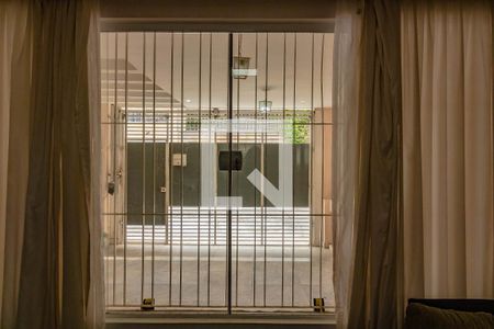 Vista da Sala de casa para alugar com 3 quartos, 262m² em Planalto Paulista, São Paulo