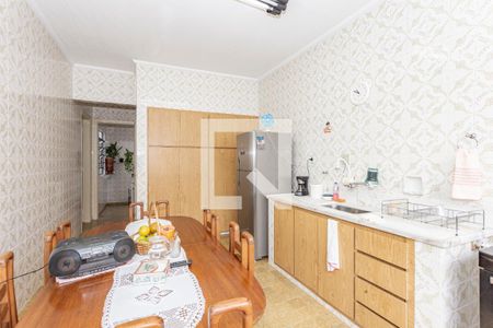 Casa à venda com 237m², 3 quartos e 2 vagas Casa à venda com 237m², 3 quartos e 2 vagasCozinha