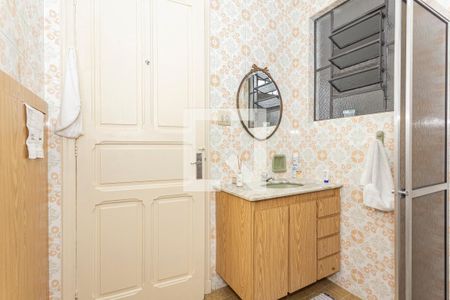 Casa à venda com 237m², 3 quartos e 2 vagas Casa à venda com 237m², 3 quartos e 2 vagasBanheiro