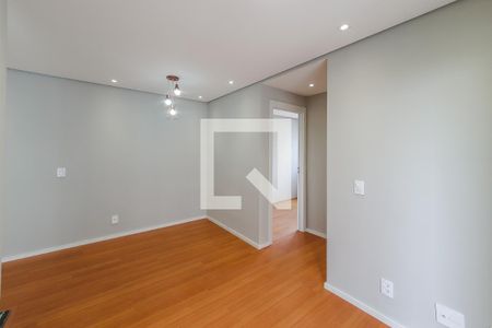 Sala de apartamento para alugar com 2 quartos, 40m² em Vila Independencia, São Paulo