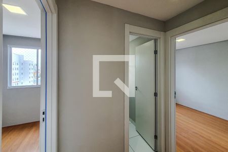 Corredor de apartamento para alugar com 2 quartos, 40m² em Vila Independencia, São Paulo