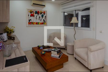 Sala de Estar de casa à venda com 5 quartos, 300m² em Recreio dos Bandeirantes, Rio de Janeiro