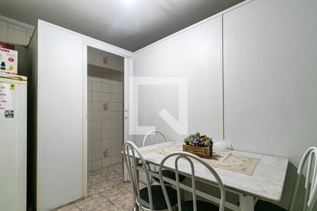 Casa para alugar com 384m², 8 quartos e 4 vagasCozinha