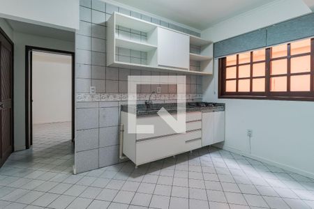 Sala/Cozinha de apartamento para alugar com 1 quarto, 32m² em Chácara das Pedras, Porto Alegre