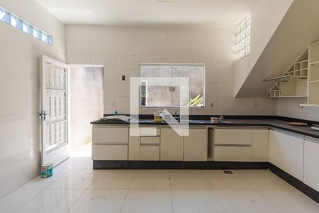 Casa à venda com 124m², 2 quartos e 2 vagasCozinha
