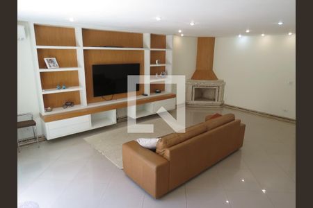 Sala de casa para alugar com 4 quartos, 380m² em City América, São Paulo