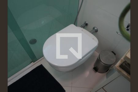 Casa à venda com 380m², 4 quartos e 7 vagasBanheiro Entrada Quartos 