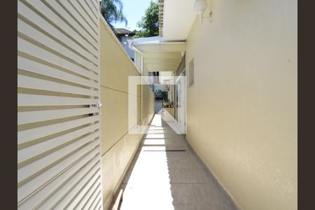 Casa à venda com 380m², 4 quartos e 7 vagasCorredores Laterais