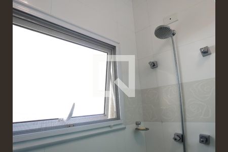 Casa à venda com 380m², 4 quartos e 7 vagasBanheiro Entrada Quartos