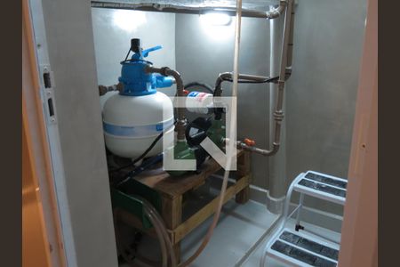 Casa à venda com 380m², 4 quartos e 7 vagasTratamento de Água