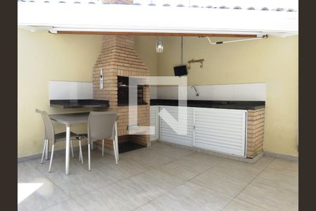 Casa à venda com 380m², 4 quartos e 7 vagasChurrasqueira