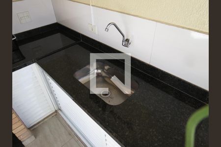 Casa à venda com 380m², 4 quartos e 7 vagasChurrasqueira - Pia