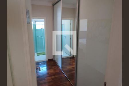 Casa à venda com 380m², 4 quartos e 7 vagasCloset Quarto 1