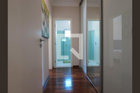 Casa à venda com 380m², 4 quartos e 7 vagasCloset Quarto 1