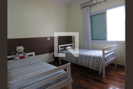 Casa à venda com 380m², 4 quartos e 7 vagasQuarto 3