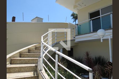 Casa à venda com 380m², 4 quartos e 7 vagasEntrada Principal da Casa