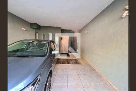 Casa à venda com 182m², 3 quartos e 2 vagasGaragem