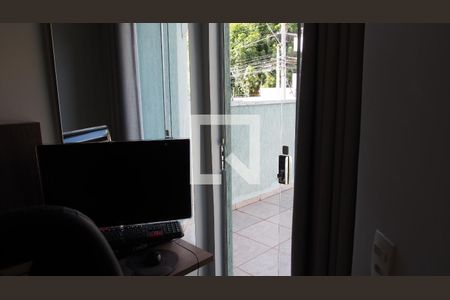 Casa à venda com 182m², 3 quartos e 2 vagasSuíte