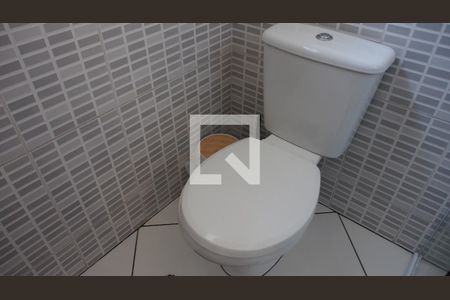 Casa à venda com 182m², 3 quartos e 2 vagasBanheiro da Suíte