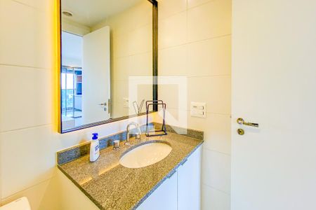 Apartamento à venda com 68m², 1 quarto e 1 vaga Apartamento à venda com 68m², 1 quarto e 1 vagaBanheiro