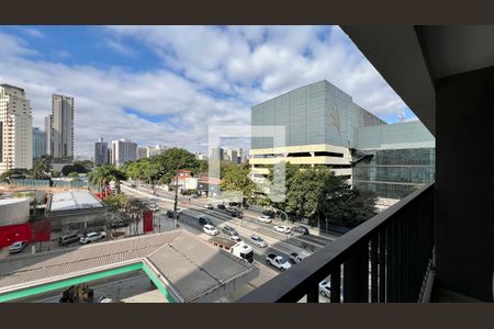 Sacada de kitnet/studio para alugar com 1 quarto, 25m² em Pinheiros, São Paulo