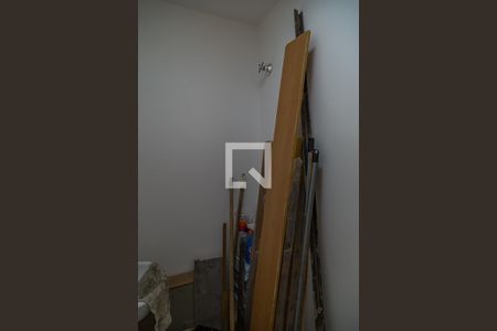 Apartamento à venda com 190m², 4 quartos e 4 vagasBanheiro de Serviço