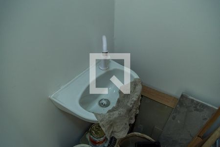 Apartamento à venda com 190m², 4 quartos e 4 vagasBanheiro de Serviço - Pia