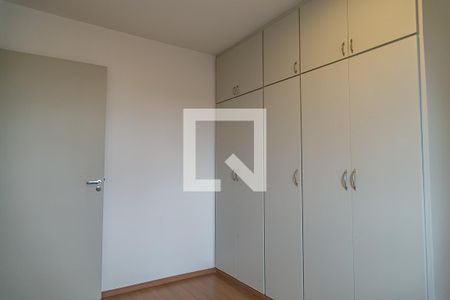Apartamento à venda com 190m², 4 quartos e 4 vagasQuarto 2
