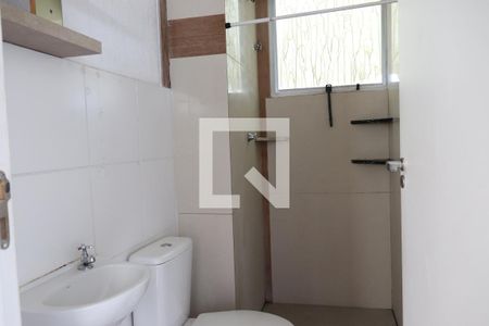 Banheiro de apartamento à venda com 2 quartos, 45m² em Santos Dumont, São Leopoldo