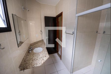 Casa de condomínio para alugar com 159m², 4 quartos e 2 vagasBanheiro Social