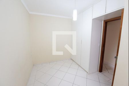 Quarto 2 de casa de condomínio para alugar com 4 quartos, 159m² em Parque São Luís, Taubaté