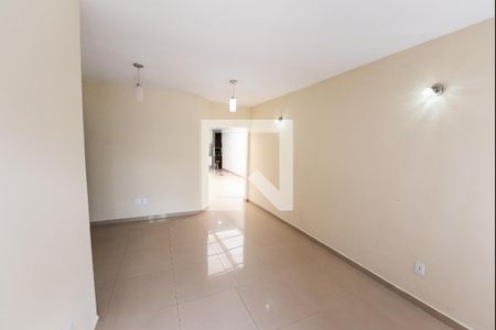 Sala de casa de condomínio para alugar com 4 quartos, 159m² em Parque São Luís, Taubaté