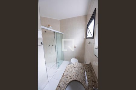 Casa de condomínio para alugar com 159m², 4 quartos e 2 vagasBanheiro Social