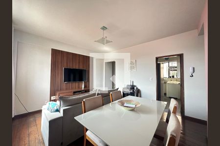 Sala de apartamento à venda com 3 quartos, 68m² em Floresta, Belo Horizonte
