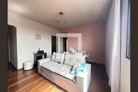 Sala de apartamento à venda com 3 quartos, 68m² em Floresta, Belo Horizonte