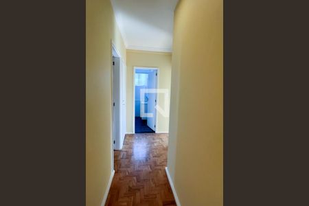 Corredor de apartamento para alugar com 3 quartos, 140m² em Moema, São Paulo