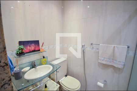 Apartamento à venda com 69m², 2 quartos e 2 vagas Apartamento à venda com 69m², 2 quartos e 2 vagasBanheiro Social