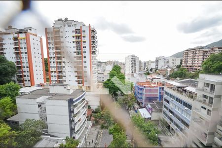 Apartamento à venda com 69m², 2 quartos e 2 vagas Apartamento à venda com 69m², 2 quartos e 2 vagasVista da Suíte
