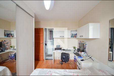 Apartamento à venda com 69m², 2 quartos e 2 vagas Apartamento à venda com 69m², 2 quartos e 2 vagasSuíte