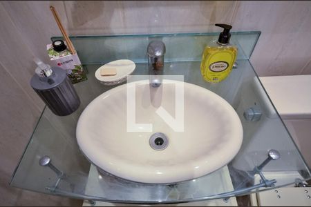 Apartamento à venda com 69m², 2 quartos e 2 vagas Apartamento à venda com 69m², 2 quartos e 2 vagasBanheiro Social