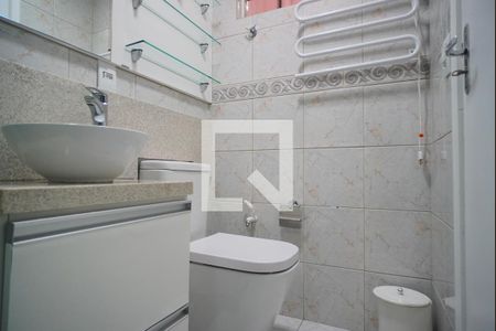 Banheiro  de apartamento para alugar com 1 quarto, 43m² em Jardim do Salso, Porto Alegre
