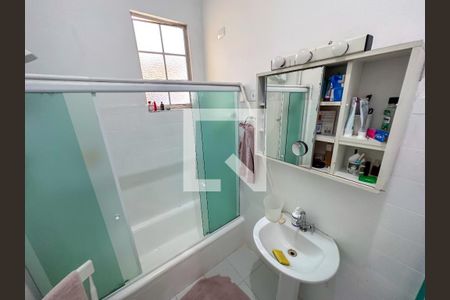 Casa à venda com 650m², 5 quartos e 8 vagasBanheiro 